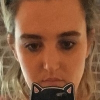Chloe Fineman Nackt