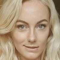 Chloe Hill Nackt