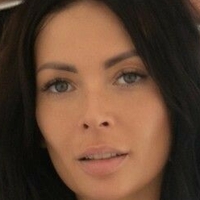 Claire Nackt