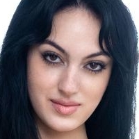Corinna F Nackt