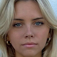 Courtney Antalek Nackt
