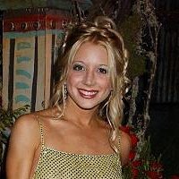 Courtney Peldon Nackt