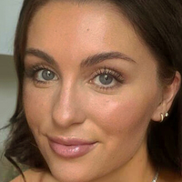 Courtney Ryan Nackt