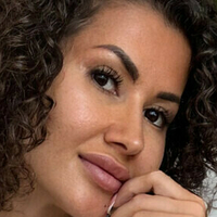 curlyamelia Nackt
