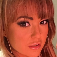 Danielle Nicholls Nackt