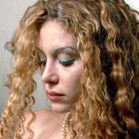 Daphne Khoury Nackt