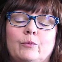 Dee Hennigan Nackt