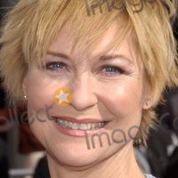 Dee Wallace-Stone Nackt