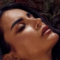 Diana Dobrea Nackt