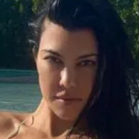 Diskussion: Kourtney Kardashian Nackt