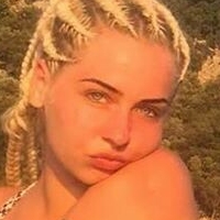 Elif Filyos Nackt