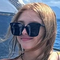 Elina Karimova Nackt