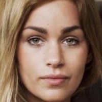 Elisa Bachir Bey Nackt