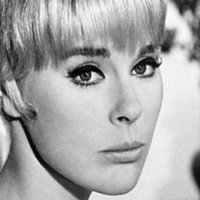 Elke Sommer Nackt