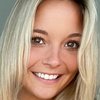 Elle Lovely Nackt