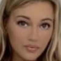 Ellienorman94 Nackt