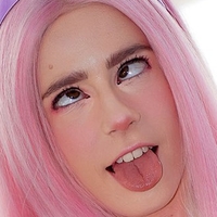 ellieraelol Nackt