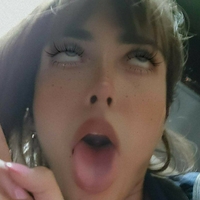 emiliasins Nackt