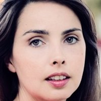 Emilie Cazenave Nackt