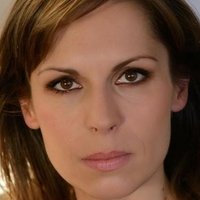 Emilie Colli Nackt