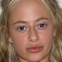 Emily Cockayne Nackt