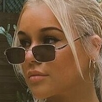 Emily Hicks Nackt
