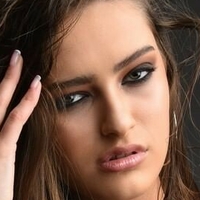 Emily Kuper Nackt