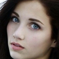 Emily Rudd Nackt