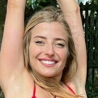emily-smith Nackt