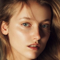 Emily Van Raay Nackt