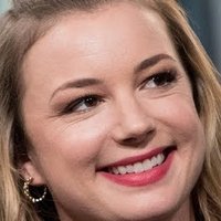 Emily VanCamp Nackt