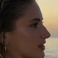 Emma Burnze Nackt