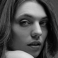 Emma Starmore Smith Nackt