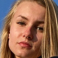 Emmys Feet And Socks Nackt