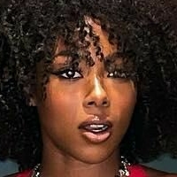 Emyri Crutchfield Nackt