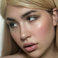 Evelyn Felix Nackt