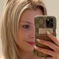 Feliz Nicole Nackt