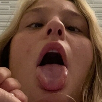Genie Exum Nackt