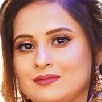 Ghazala Faisal Nackt