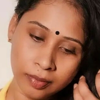 Gowri Mathews Nackt
