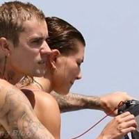 Hailey Baldwin Nackt
