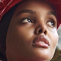 Halima Aden Nackt