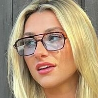 Hannah CookBarstool Nackt