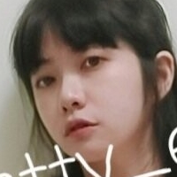 hipatty_eatfood Nackt
