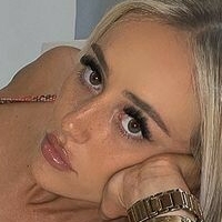 Holly Matthews Nackt