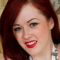Housewife Rose Nackt