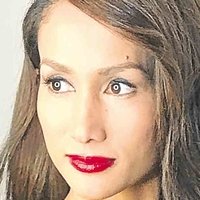 Ina Raymundo Nackt