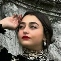 Ines Abdelli Nackt