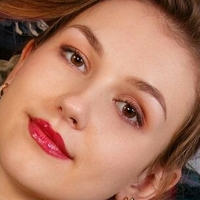 Isabele Nackt