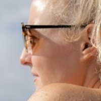 Jen Lewis Nackt